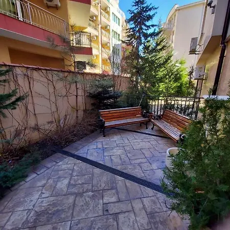 студио прованс лариса * Pomorie