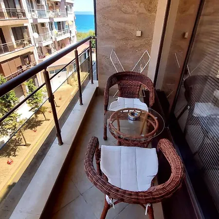 Apartamento студио прованс лариса